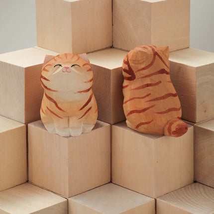 Eastcoco  kitten Handmade wood carving
